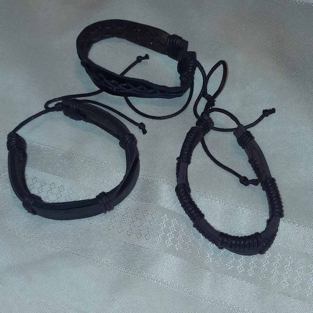 3 Bracelets